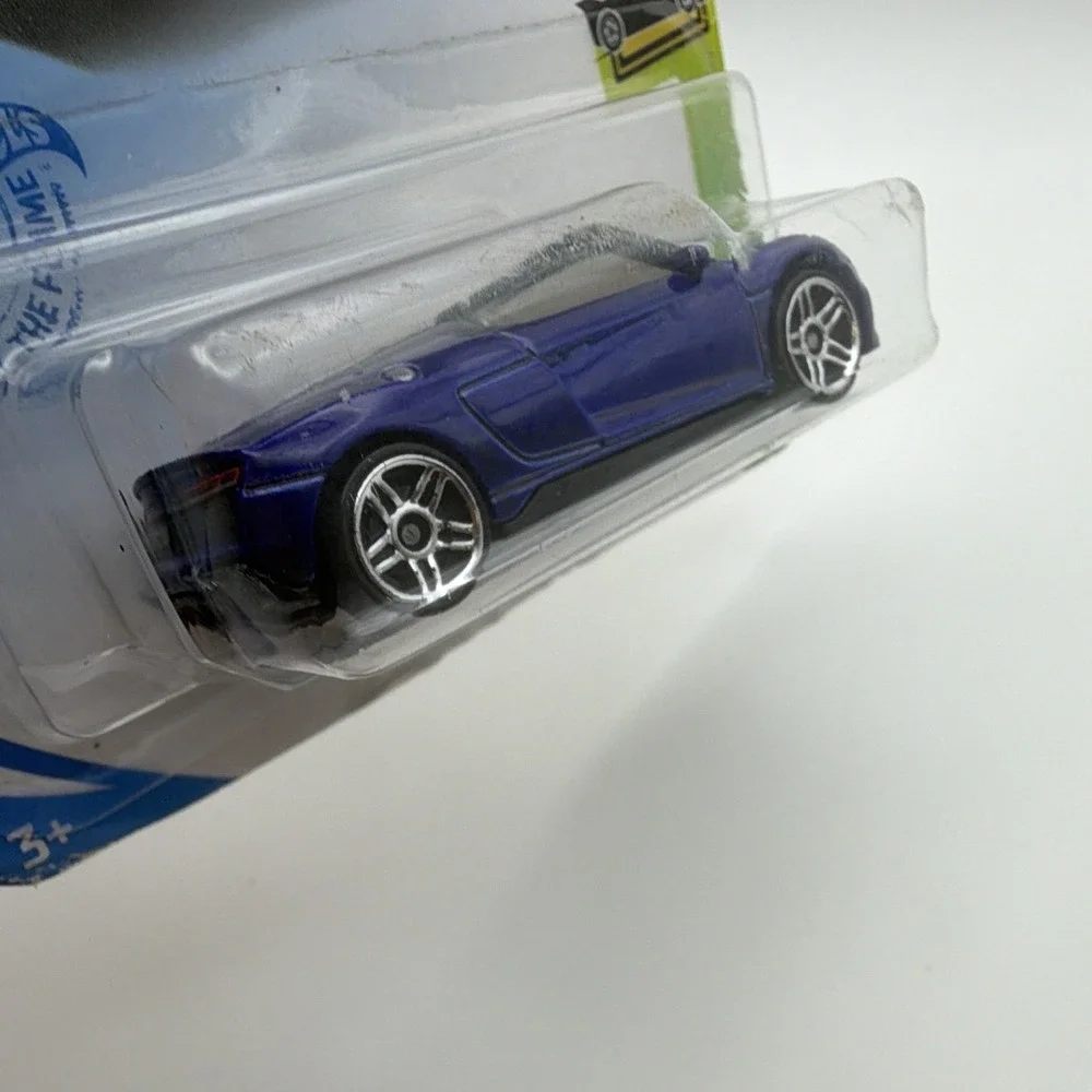Hot Wheels HW Exotics 2019 Audi R8 Spyder Super Blue HTF